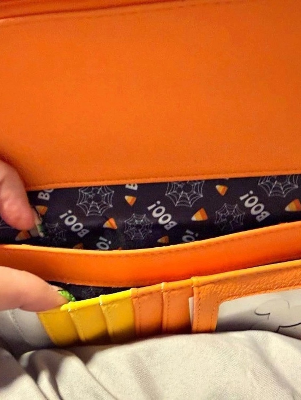 Loungefly Disney Spooky Mice Candy Corn Zip Around Wallet Black & Orange - Picture 4 of 4